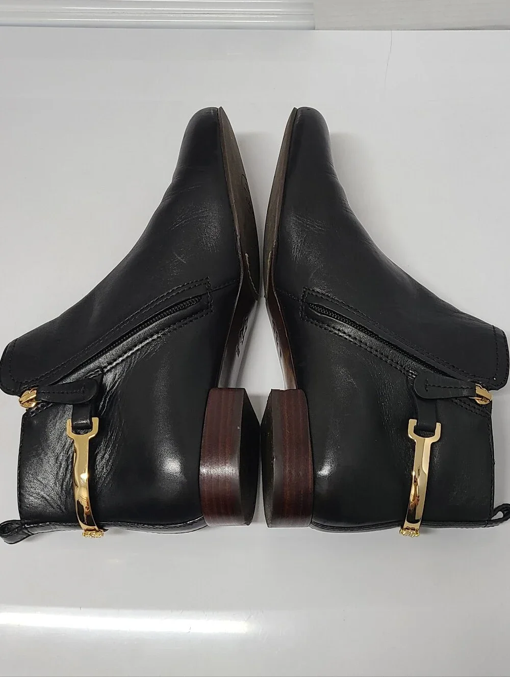 Tory Burch Jess Black Leather Ankle Boots Gold Strap Detail Sz 10